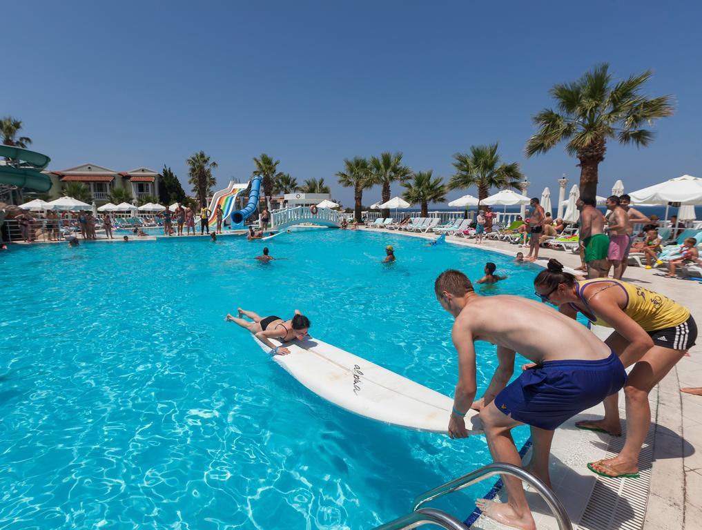 Club Tarhan Beach Didim Exterior foto