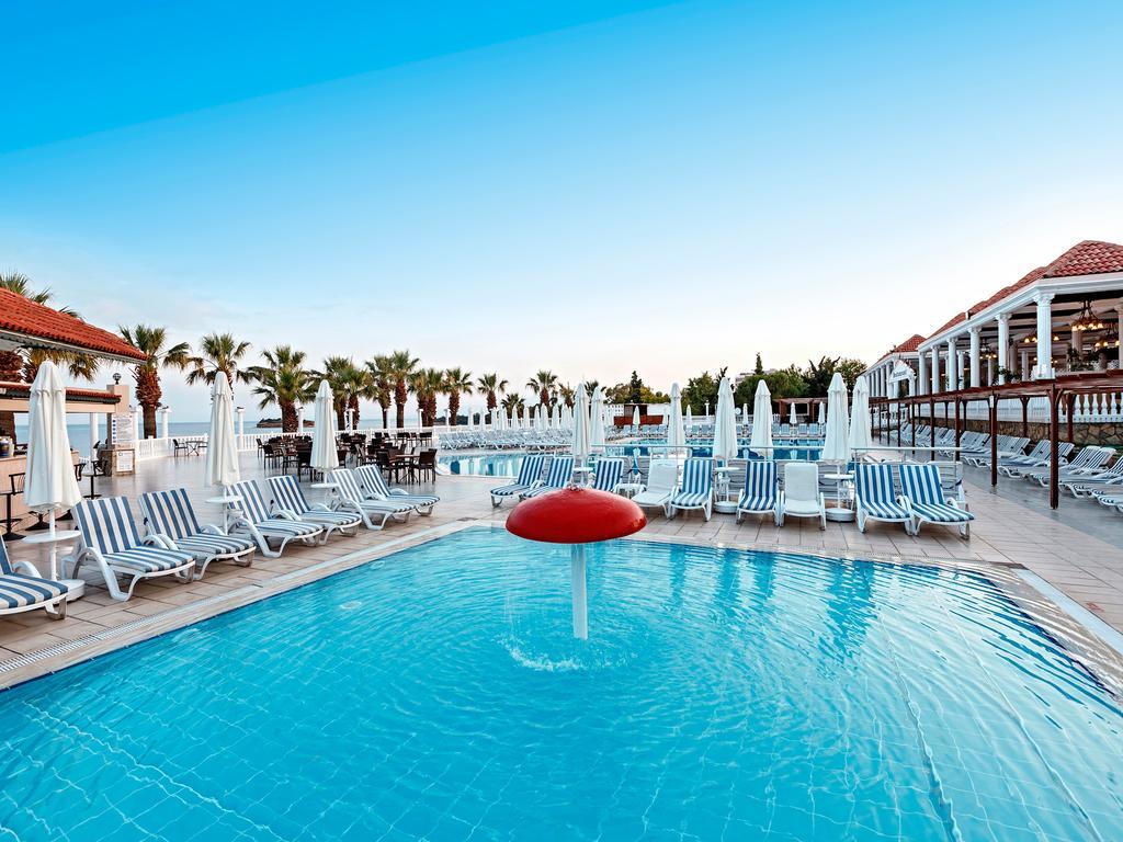 Club Tarhan Beach Didim Exterior foto