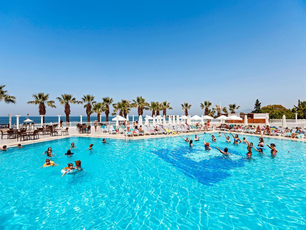 Club Tarhan Beach Didim Exterior foto