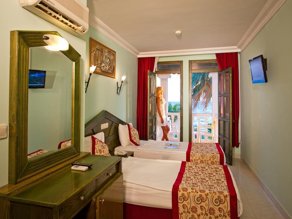 Club Tarhan Beach Didim Habitación foto